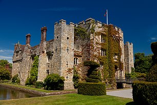 View Hever Castle Photos >>