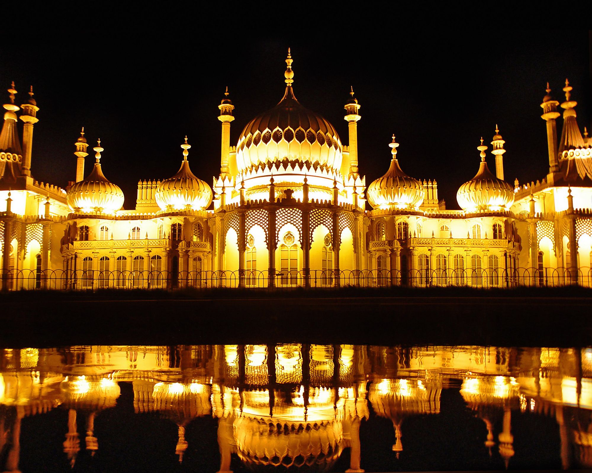 Brighton – photography print by Scott Wright