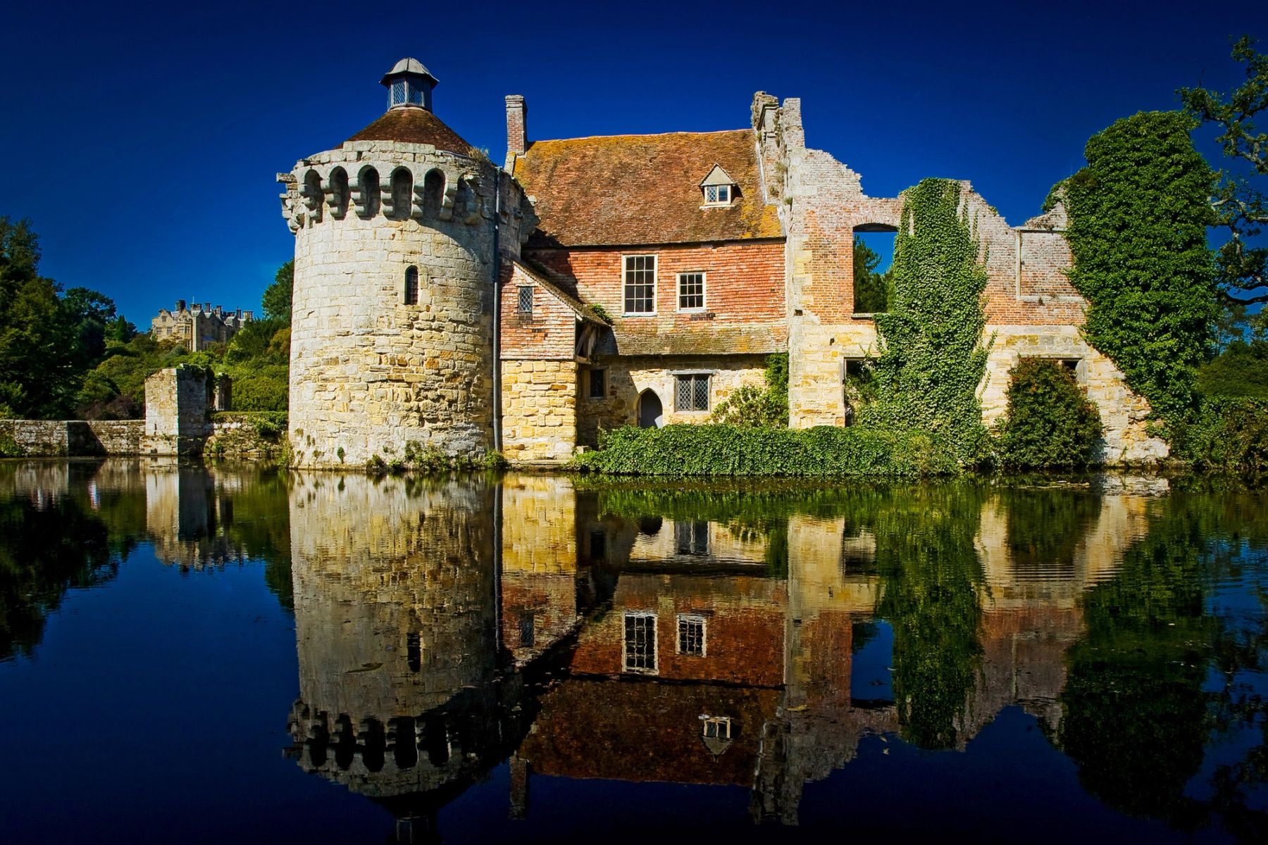 The Moated Castle, Lamberhurst, Kent