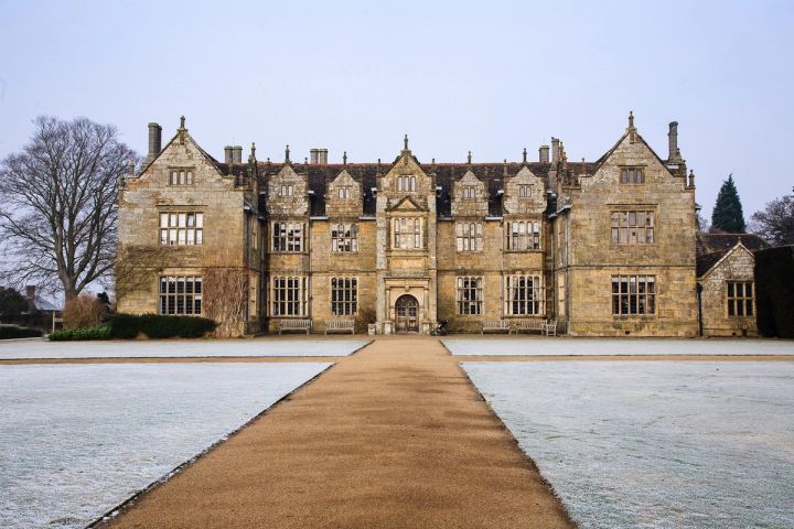 Frosty Morning at the Mansion