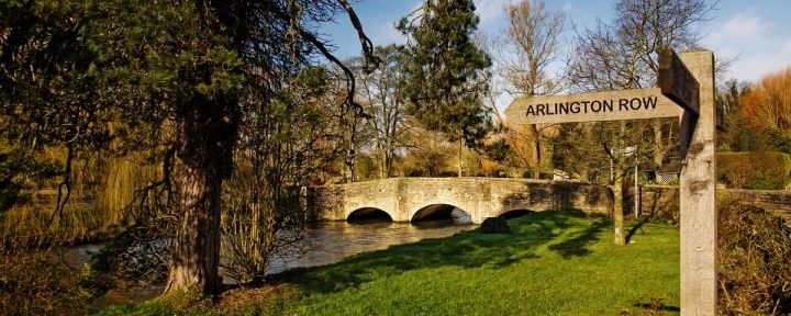 The Way to Arlington Row
