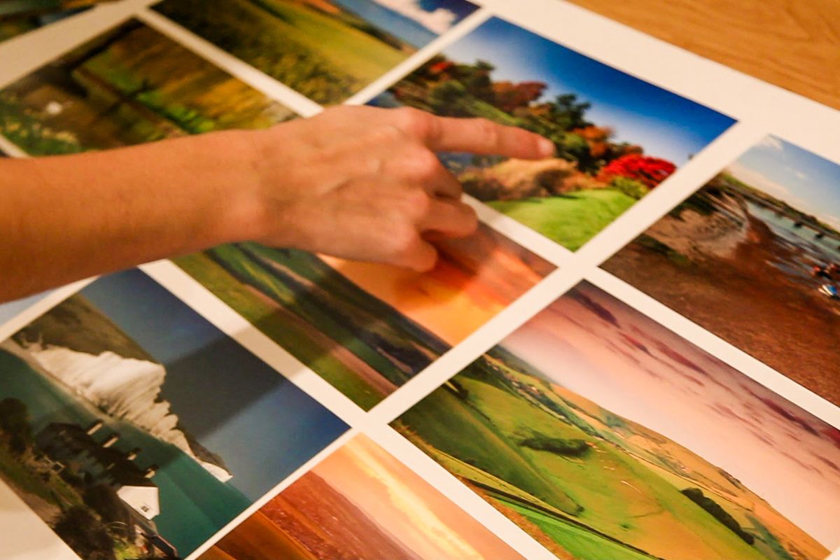 Choosing the images for each wall from the library