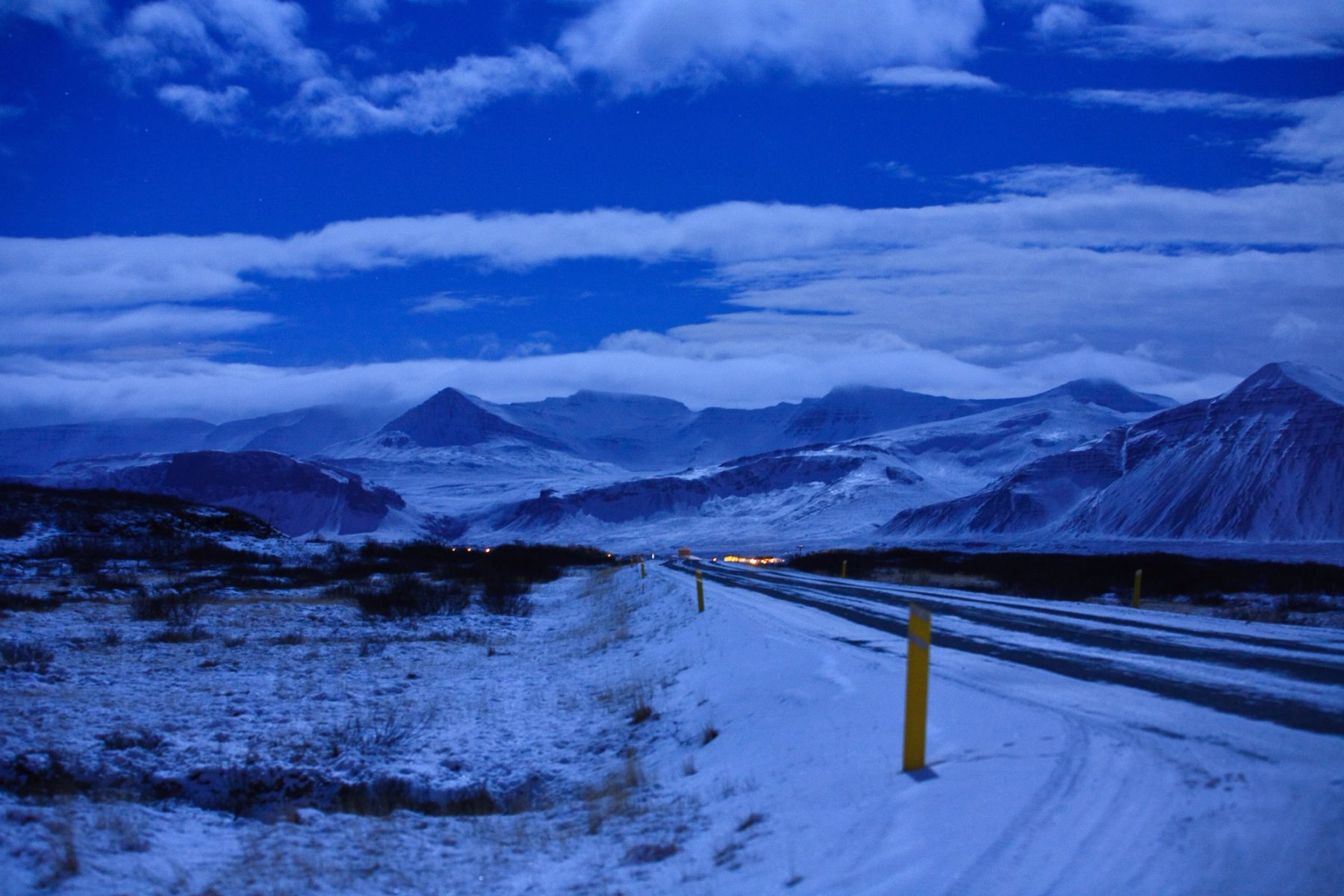 Winter Road to the Mountains, Iceland