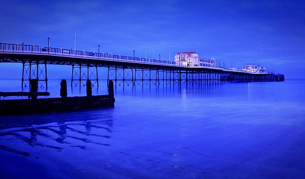 Early morning at Worthing Pier 1
